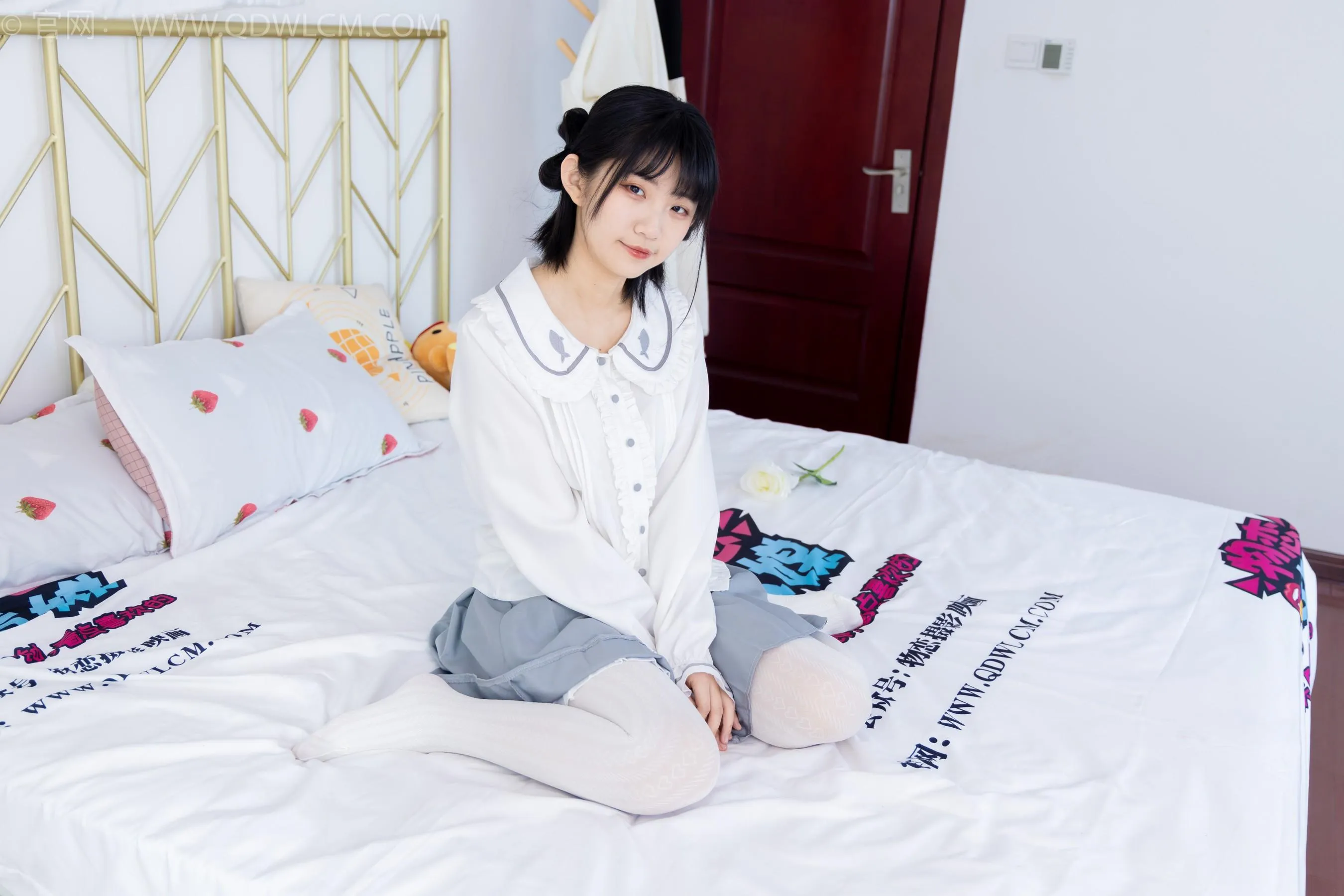 物恋传媒 NO.1528 暗月-夏日葡萄 [151P]插图1
